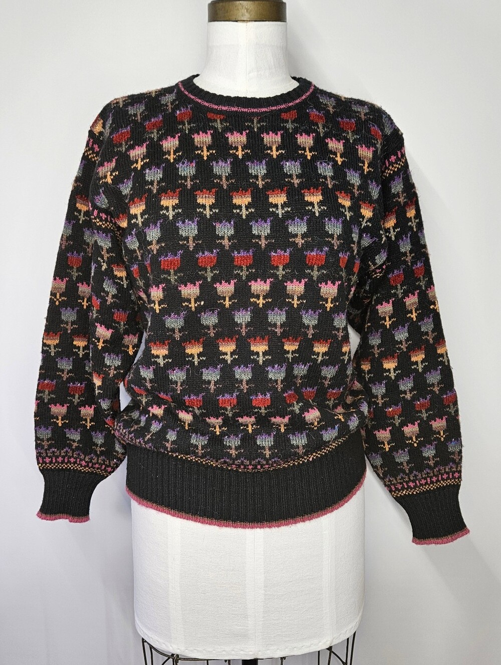 The Import Shop Size M Sweater Vintage Tulip Crew Granny Knit Fair Isle Floral
